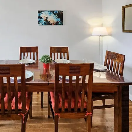 Terrace Holiday home Caluire-et-Cuire